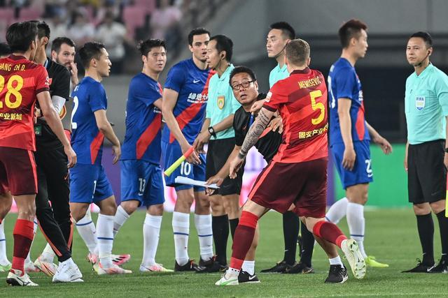 CBA常规赛第37轮：广东队主场大胜吉林队